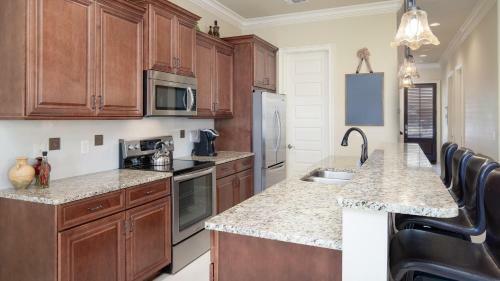 Villa Lago 1883 (s)(2g)- 4br 4ba - (10)