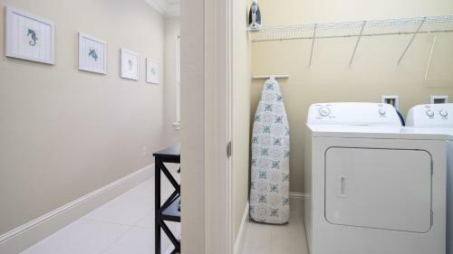 Villa Lago 1883 (s)(2g)- 4br 4ba - (10)