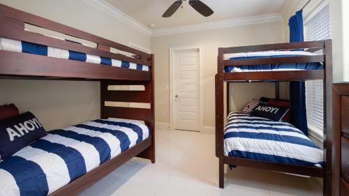 Villa Lago 1883 (s)(2g)- 4br 4ba - (10)