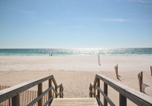 Sun Seeker By Real Joy Vacations