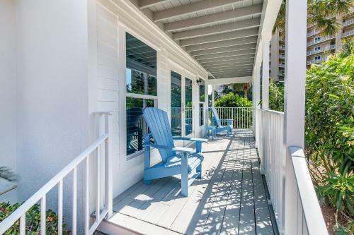 Sun Seeker By Real Joy Vacations