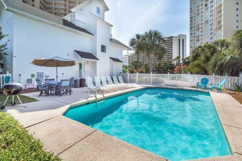 Sun Seeker By Real Joy Vacations