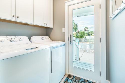 Sun Seeker By Real Joy Vacations