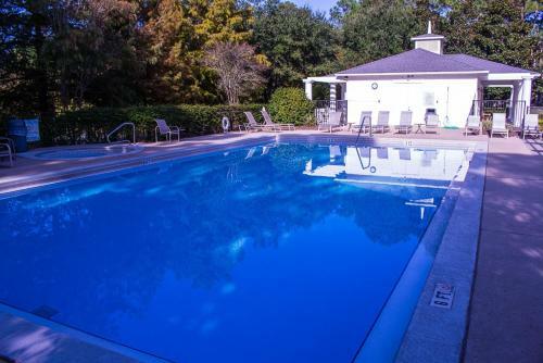 1367 Laurel Grove Home