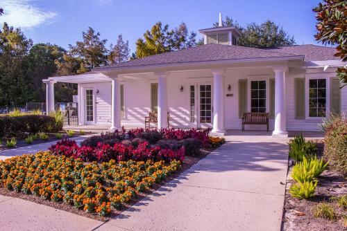 1367 Laurel Grove Home