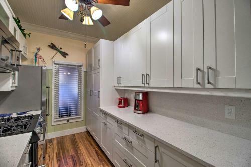 Luxe Home With Backyard Paradise, 1mi To Beach!