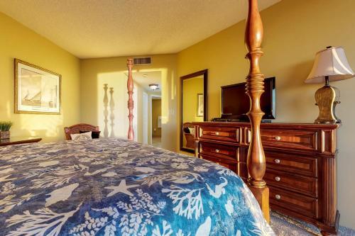 Surfside Resort 3-1208