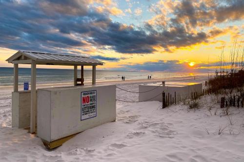 Captain Morgan's - Crystal Beach Subdivision