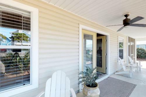 Sea Breeze Cottage