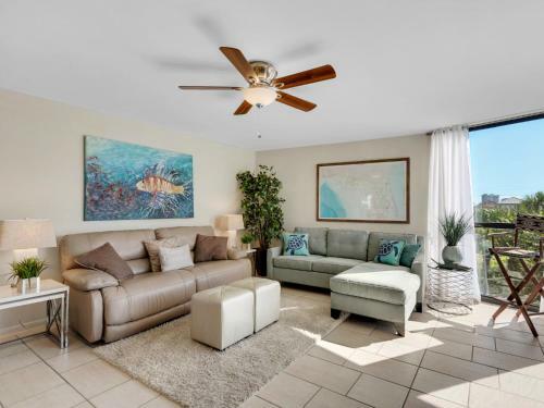 Mainsail Condominium 322