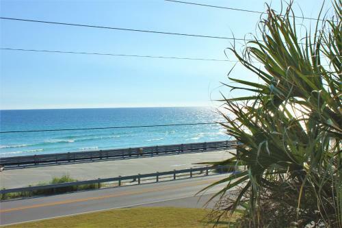 Summer Breeze Condominium 110