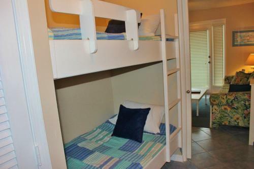 Summer Breeze Condominium 110
