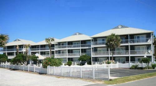 Summer Breeze Condominium 110