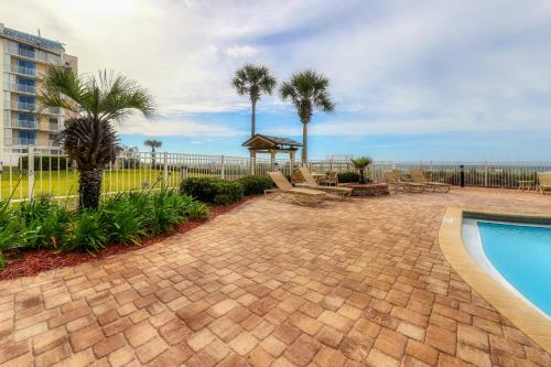 Sterling Sands 212 Destin (condo)