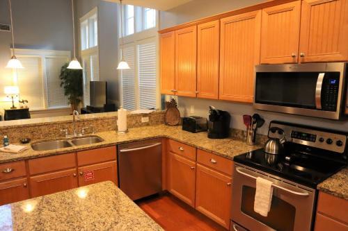 1380 Laurel Grove Home