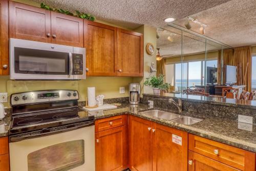 Sterling Sands 404 Destin (condo)