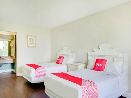 Oyo Hotel Dundee By Crystal Lake