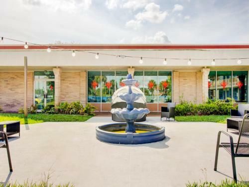 Oyo Hotel Dundee By Crystal Lake