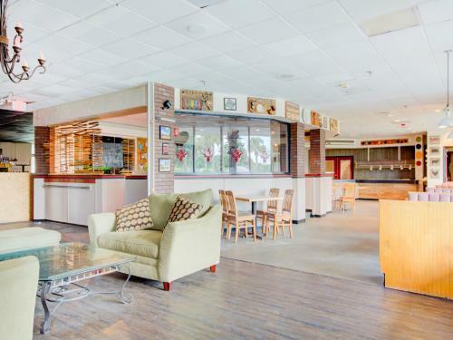 Oyo Hotel Dundee By Crystal Lake