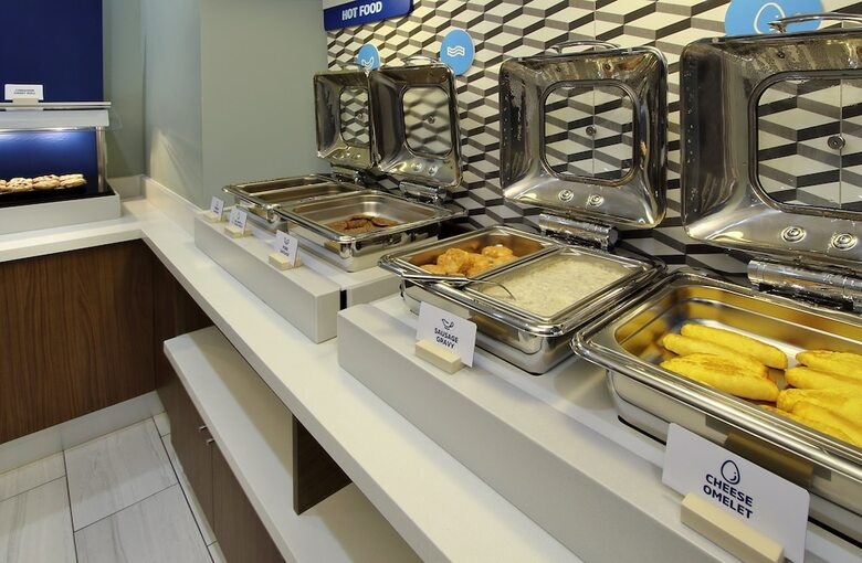 Holiday Inn Express Doral Miami, An Ihg Hotel