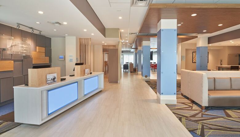 Holiday Inn Express Doral Miami, An Ihg Hotel