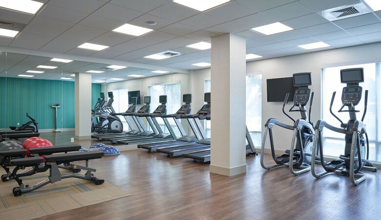 Holiday Inn Express Doral Miami, An Ihg Hotel