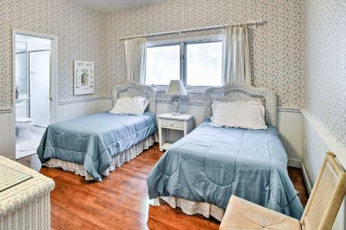 Spacious Englewood House With Deck - On The Beach!