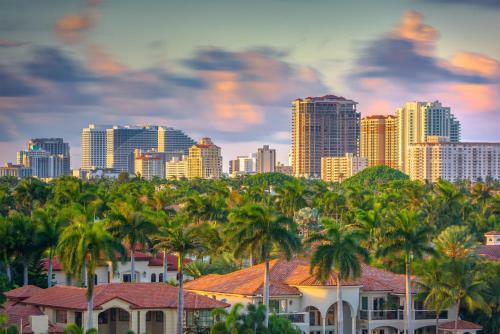 Apartamento New Listing! Modern Resort Condo With Ocean View Condo