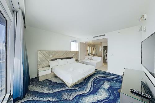 Apartamento New Listing! Modern Resort Condo With Ocean View Condo