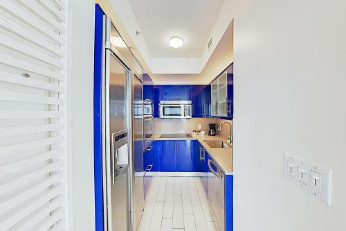 Apartamento New Listing! Modern Resort Condo With Ocean View Condo