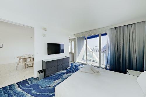 Apartamento New Listing! Modern Resort Condo With Ocean View Condo