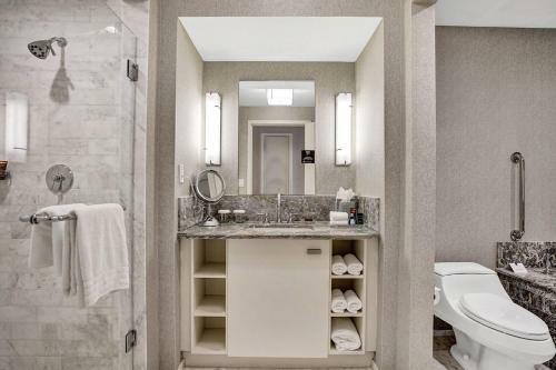 Luxury Condo With Daily C