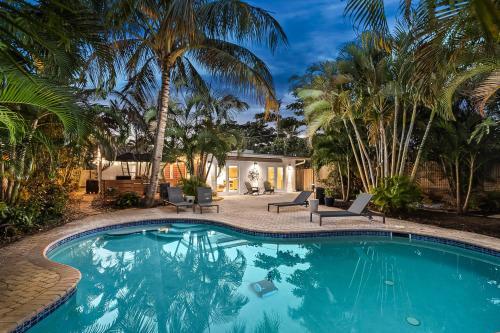 Tropical Oasis Manor
