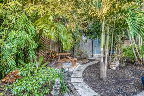 Tropical Oasis Manor