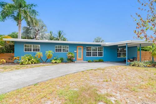 Wilton Manors Winds