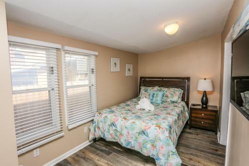 201 Delmar Mangrove Breeze B