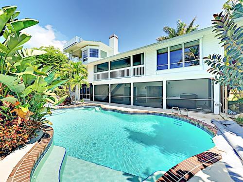 Casa Del Mar Retreat Home