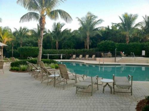 Waterside Condo By Ipg Florida