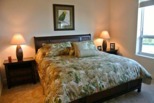 Waterside Condo By Ipg Florida
