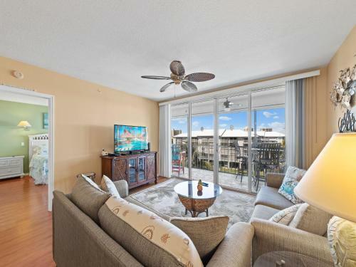 Apartamento Hibiscus Pointe 342, Canal View, 2 Bedroom, Sleeps 6, Heated Pool, Elevator