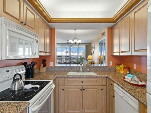 Apartamento Hibiscus Pointe 342, Canal View, 2 Bedroom, Sleeps 6, Heated Pool, Elevator