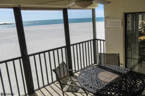 Apartamento Carlos Pointe 523 Condo