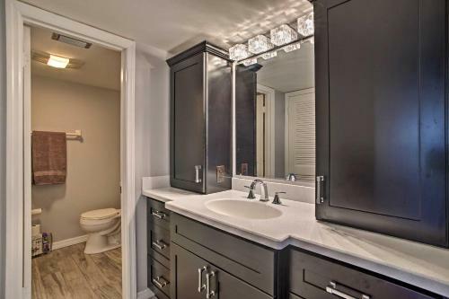 Apartamento Hutchinson Island Condo - 2 Blocks To Beach!