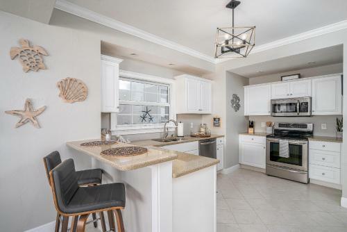 415 Palermo Circle By Coastal Vacation Properties