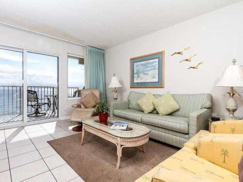 Island Echos 7th Floor Condos
