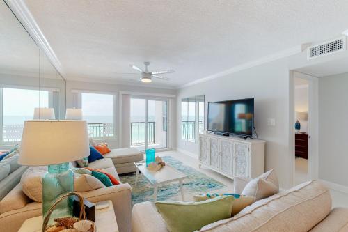 Island Echos 7th Floor Condos