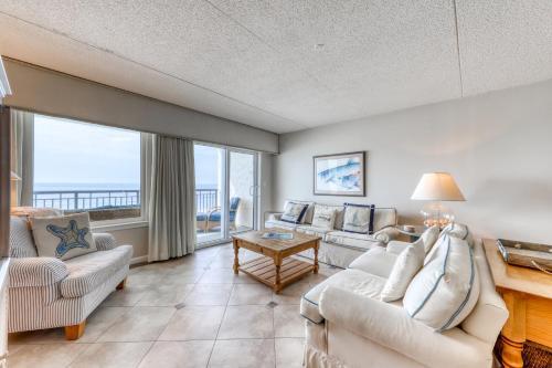 Island Echos 7th Floor Condos