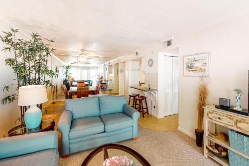 Island Echos 7th Floor Condos