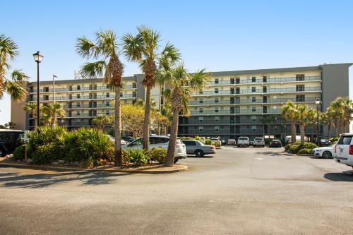 Island Echos 7th Floor Condos