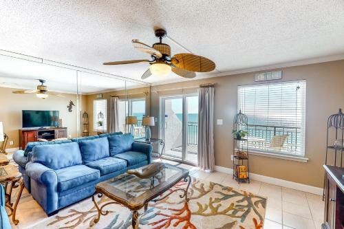 Island Echos 7th Floor Condos